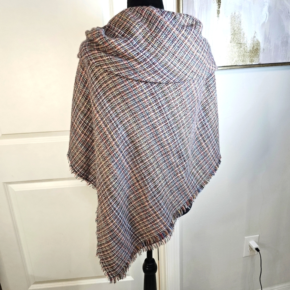 Altare Cape Multi-Colored‎ Plaid OS - Picture 2 of 4